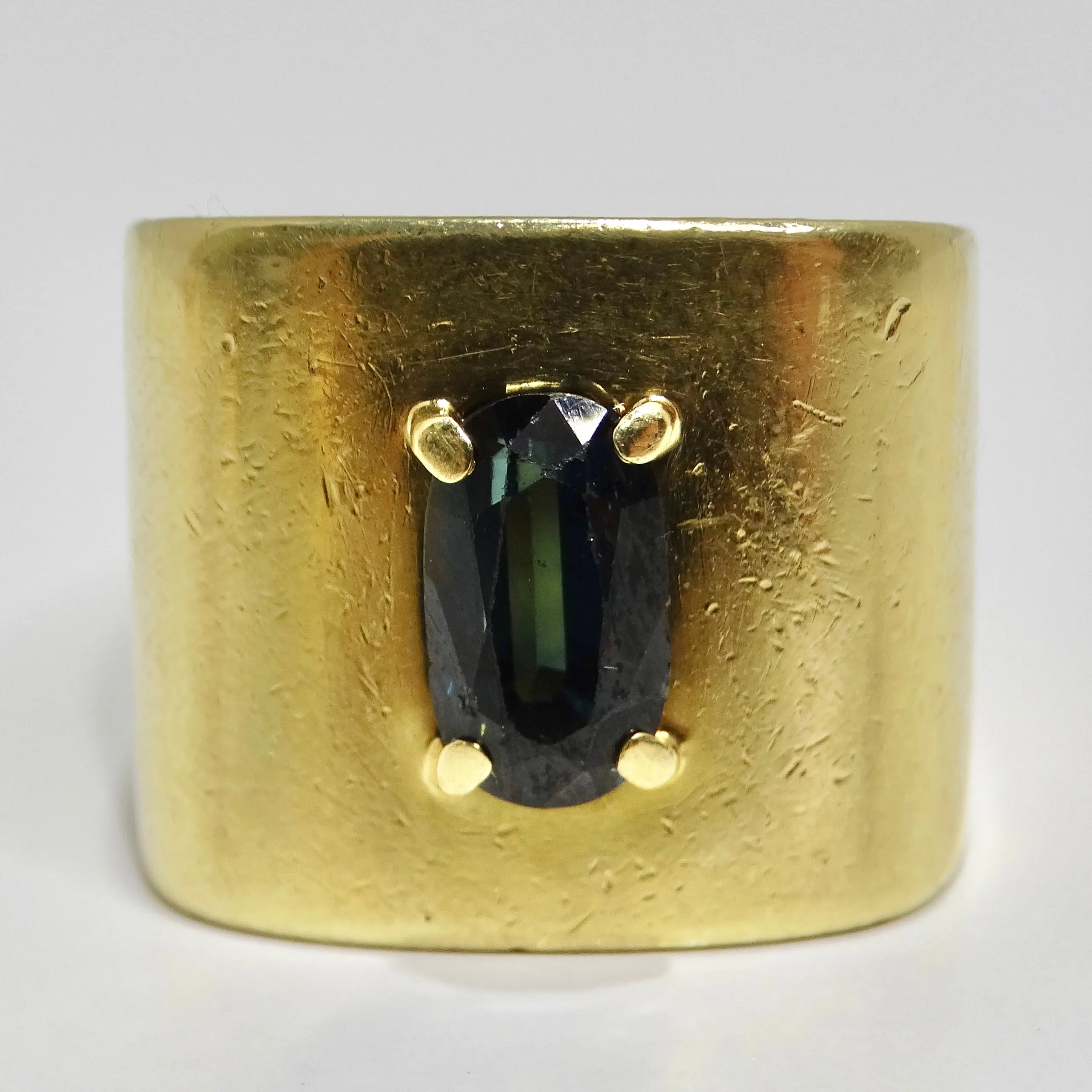 18K Solid Gold Blue Sapphire Cocktail Ring