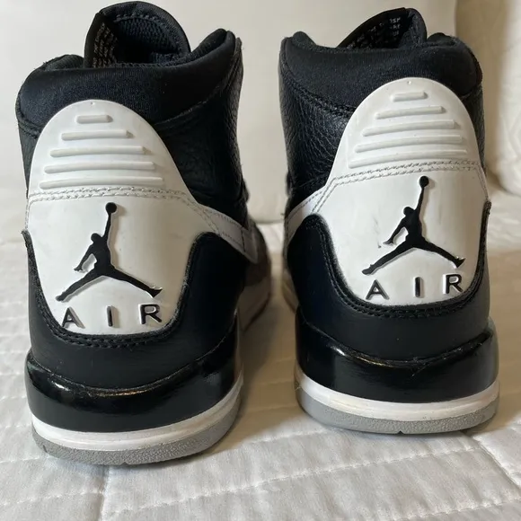 Air Jordan Boys Legacy 312 AT4040-001 Black Cement High Sneakers Size 6.5 Youth