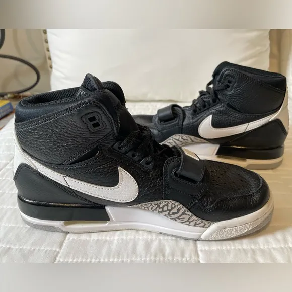 Air Jordan Boys Legacy 312 AT4040-001 Black Cement High Sneakers Size 6.5 Youth