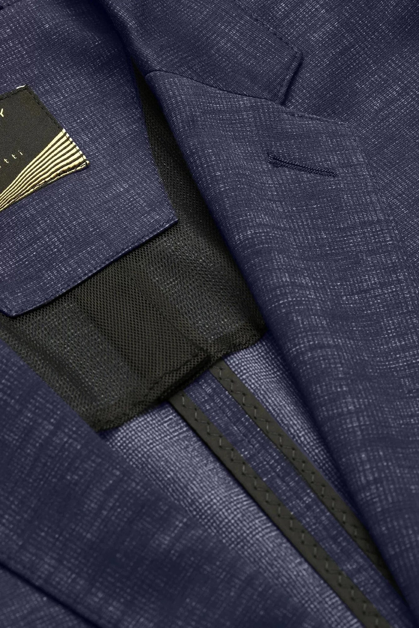 Bugatti Jacket with a classic lapel collar in navy