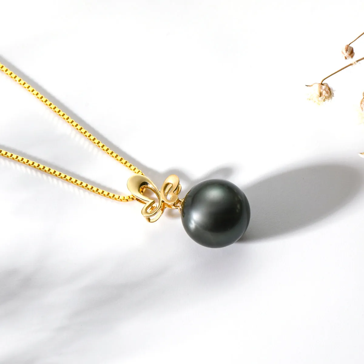 Butterfly 18K Gold Black Tahitian Pearl Necklace with 18'' Chain (Sterling Silver)