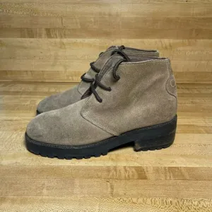 Calvin Klein Suede Leather Chukka Boot Size 8M