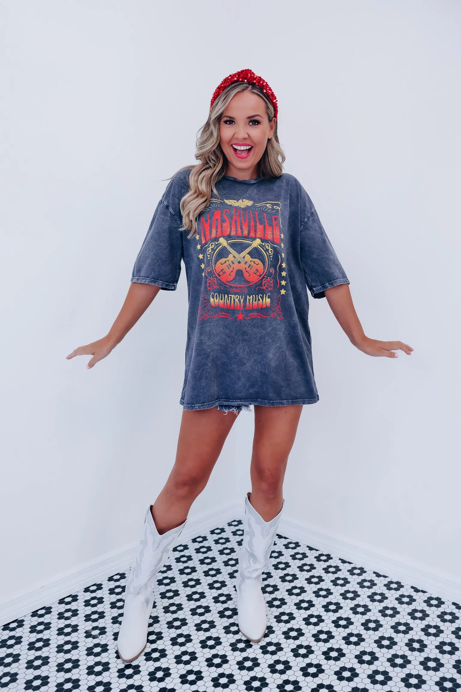 Country Music Nashville Graphic Tee - Charcoal