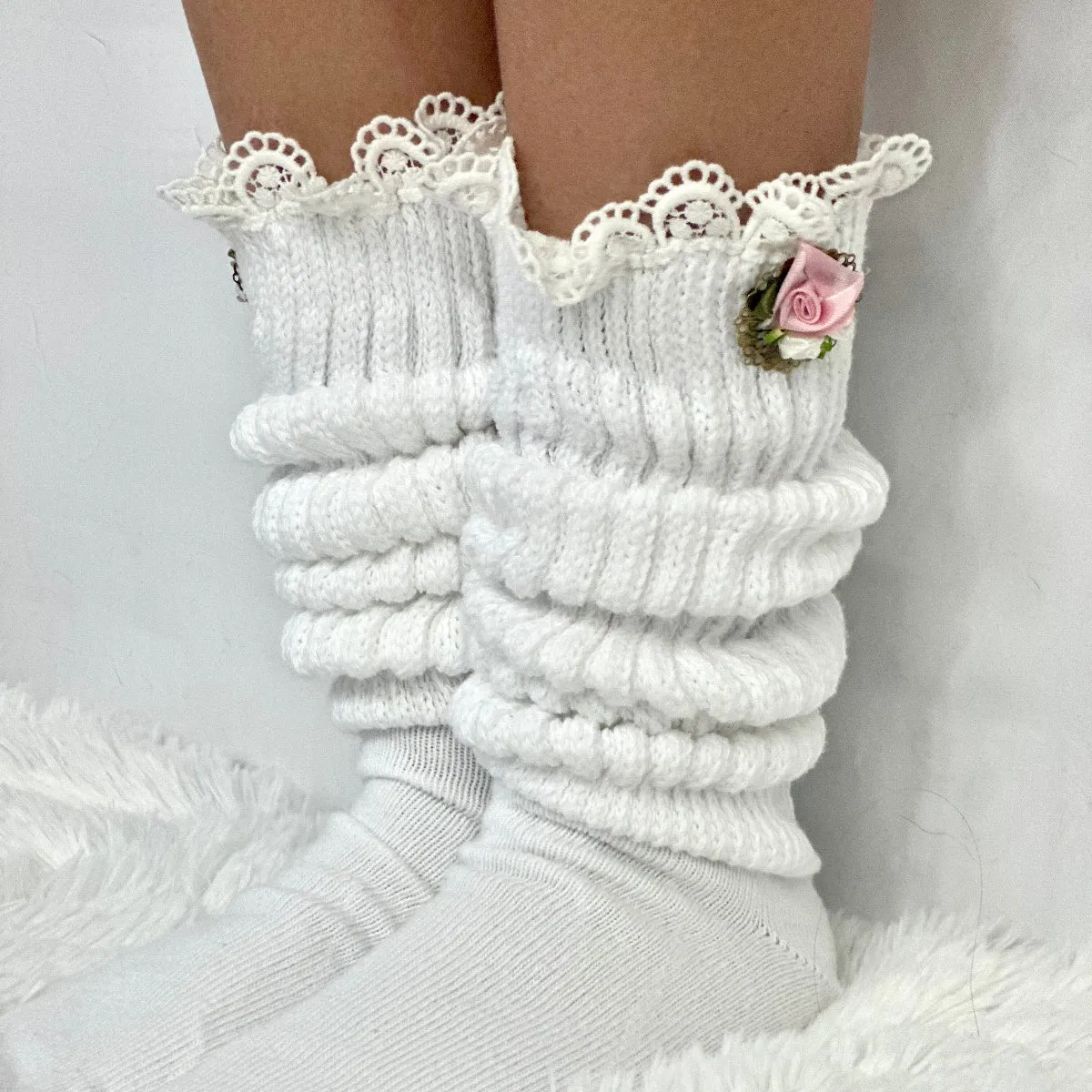Flower pin lace topped ultimate slouch socks - white