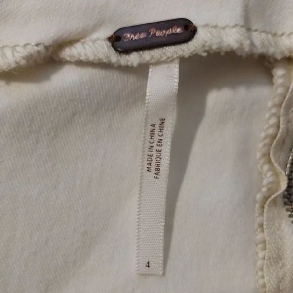 Free People &quot;Livin It Up&quot; Mini Pencil Skirt in White, Size 4 / Small NWT