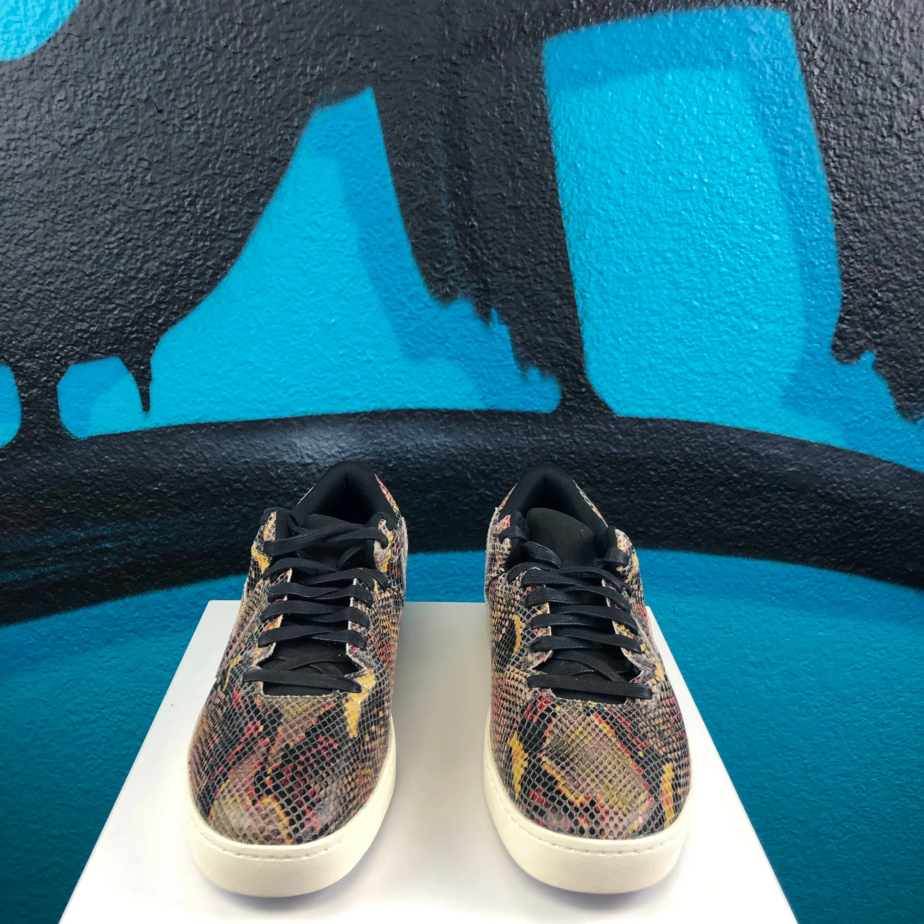 Kobe 8 NSW Lifestyle LE 'Snakeskin'