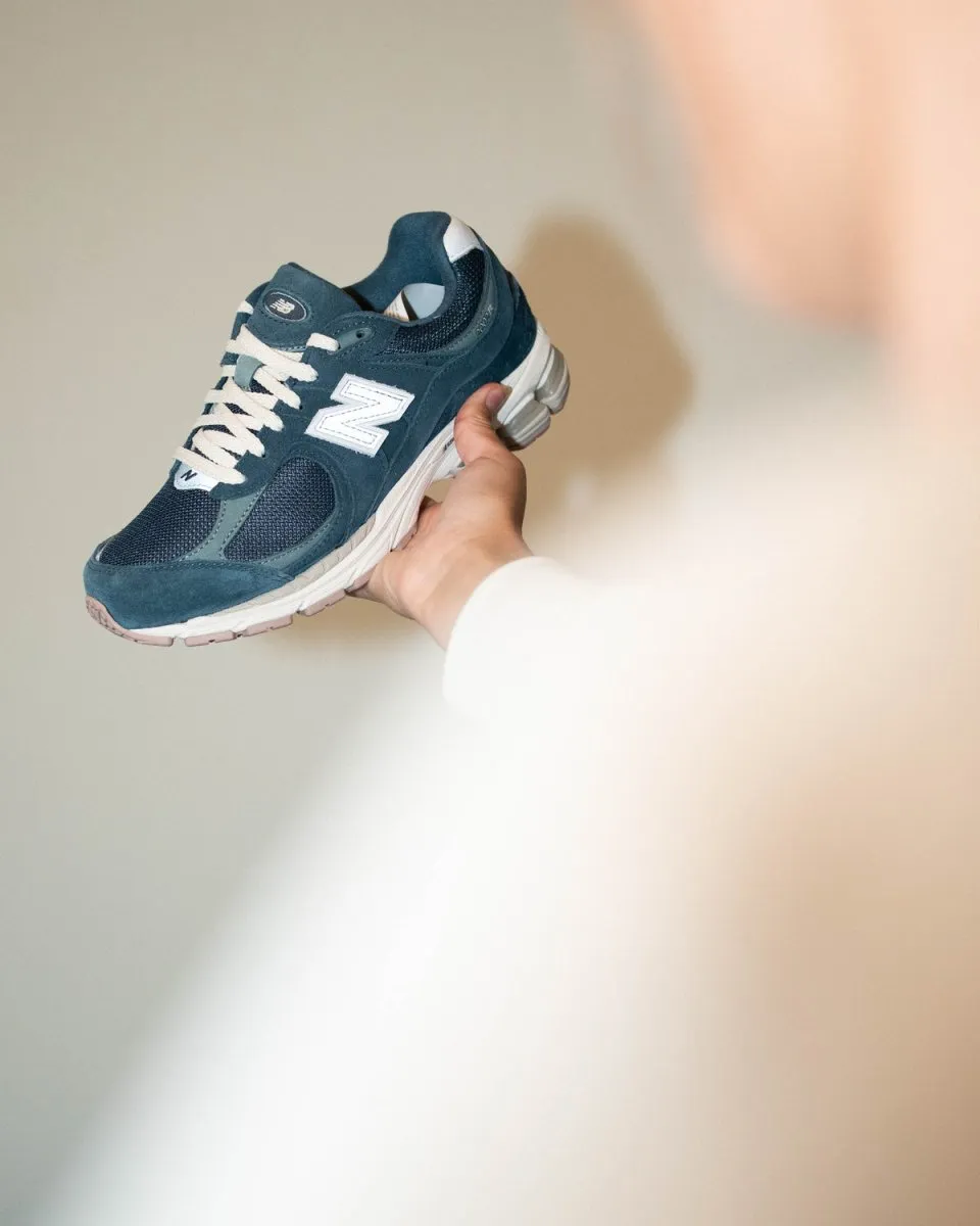 M2002RHC - Deep Ocean Grey