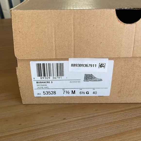 NEW IN BOX! Clarks Bushacre 3 Chukka Boot