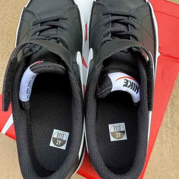 New Nike Black Court Legacy Sneakers - size 3Y little boys