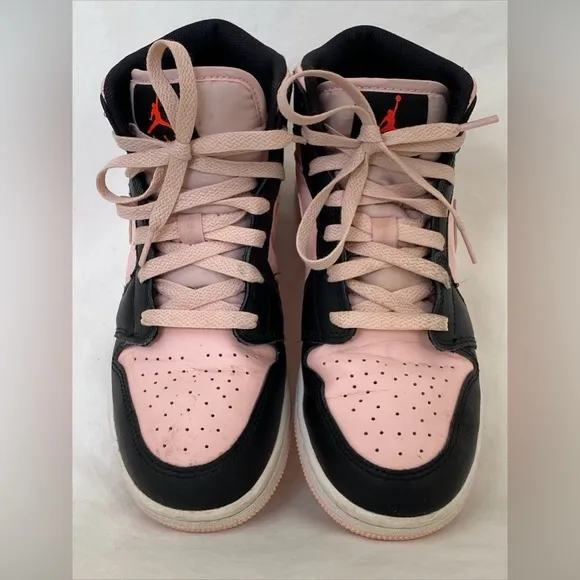 Nike 554725-604 BOYS AIR JORDAN 1 MID ATMOSPHERE SNEAKERS 2021 Youth SIZE 6Y VGC