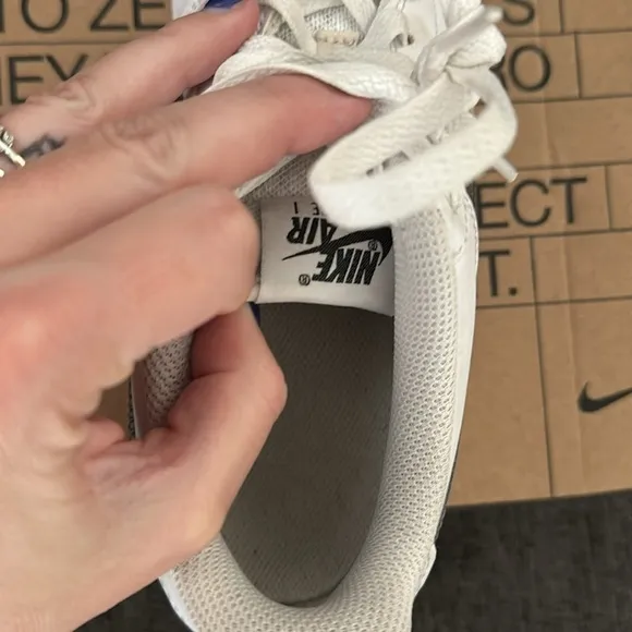 Nike Air Force 1 6.5Y sneakers. In really good condition