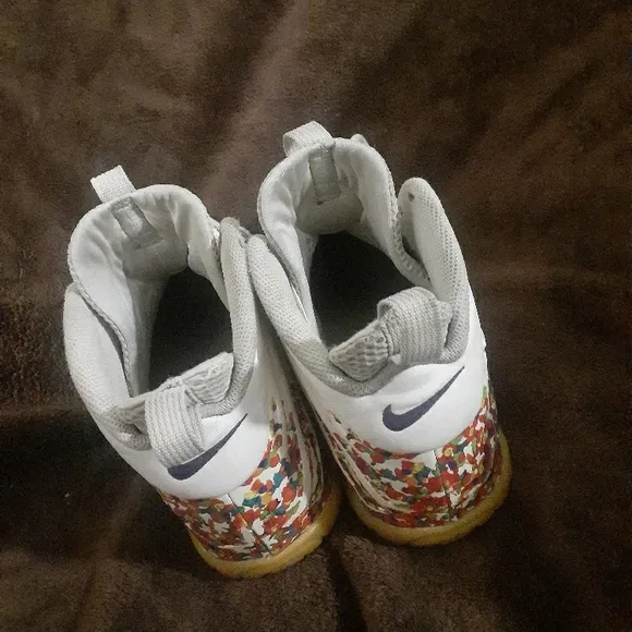 Nike foamposite fruity pebbles size 6.5y