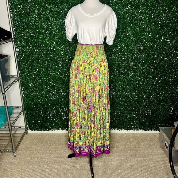 NWT Women’s Boho Zury Indian Tropic Long Skirt with Elastic Waist – One Size