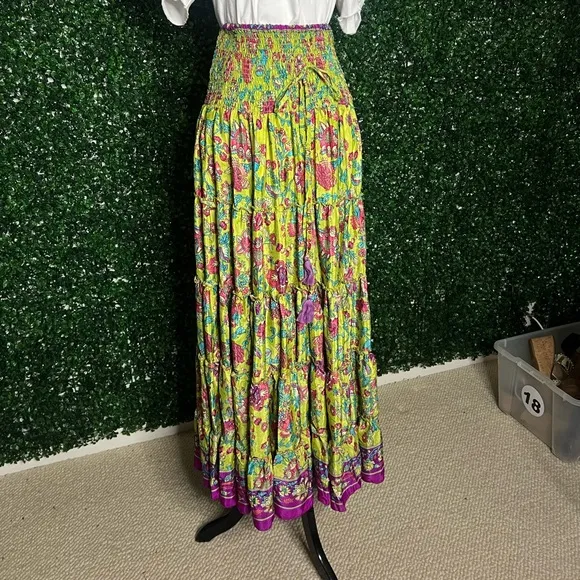 NWT Women’s Boho Zury Indian Tropic Long Skirt with Elastic Waist – One Size