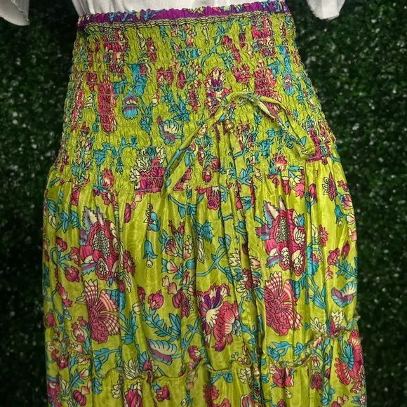 NWT Women’s Boho Zury Indian Tropic Long Skirt with Elastic Waist – One Size