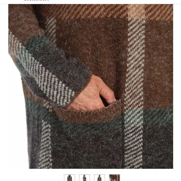 NWT! Boutique item gorgeous super soft plaid sweater coat