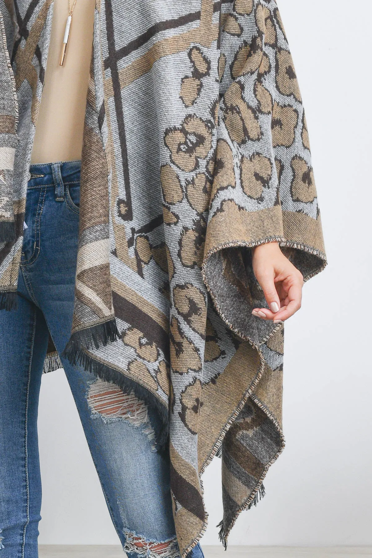 OPEN FRONT LEOPARD LINE PATTERN FRINGE RUANA WRAP KIMONO