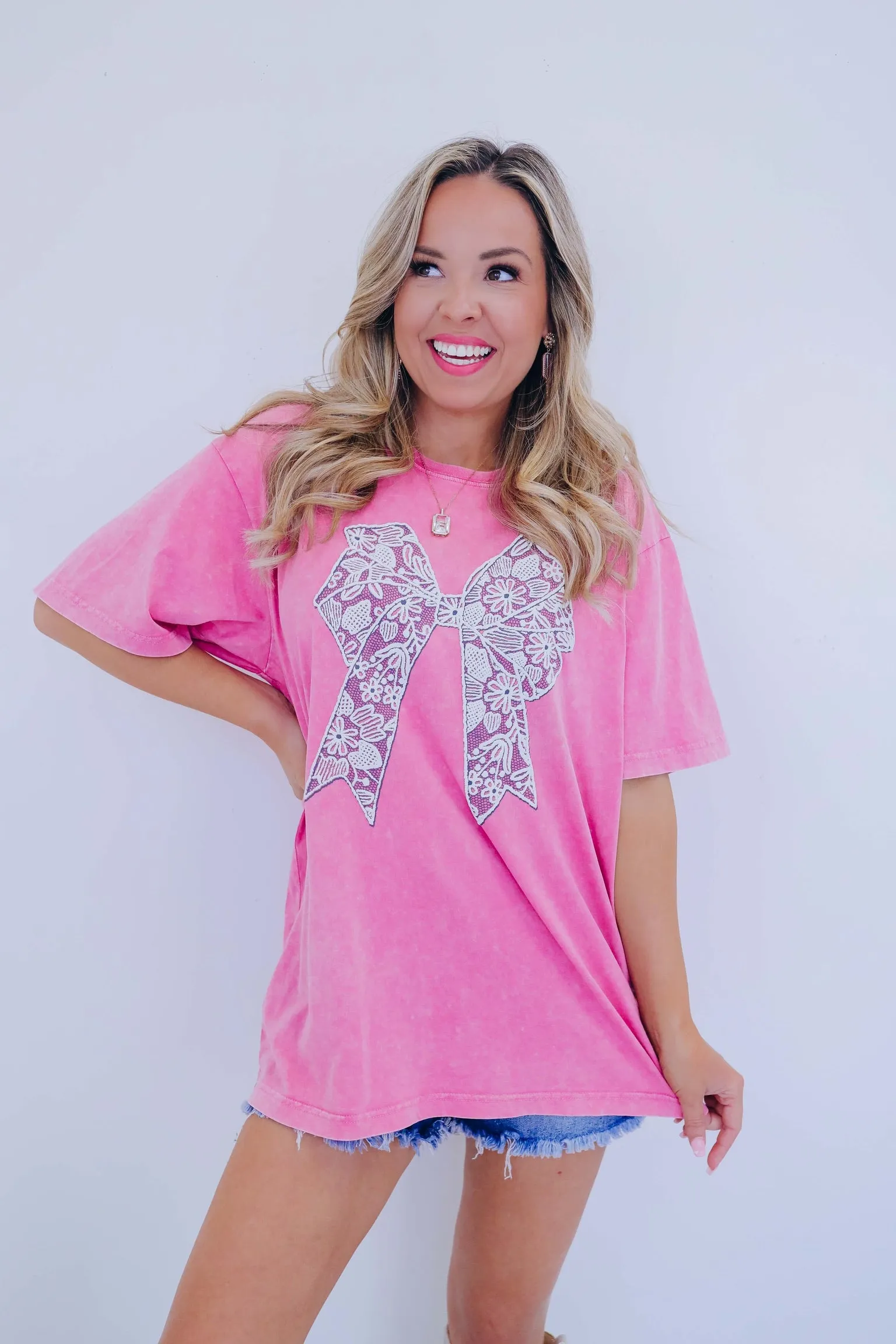 "Puff" Lace Bow Mineral Wash Graphic Tee - Pink