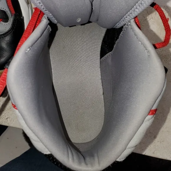 Reebok Question mid practice Allen Iverson V70407 gray black red basketball