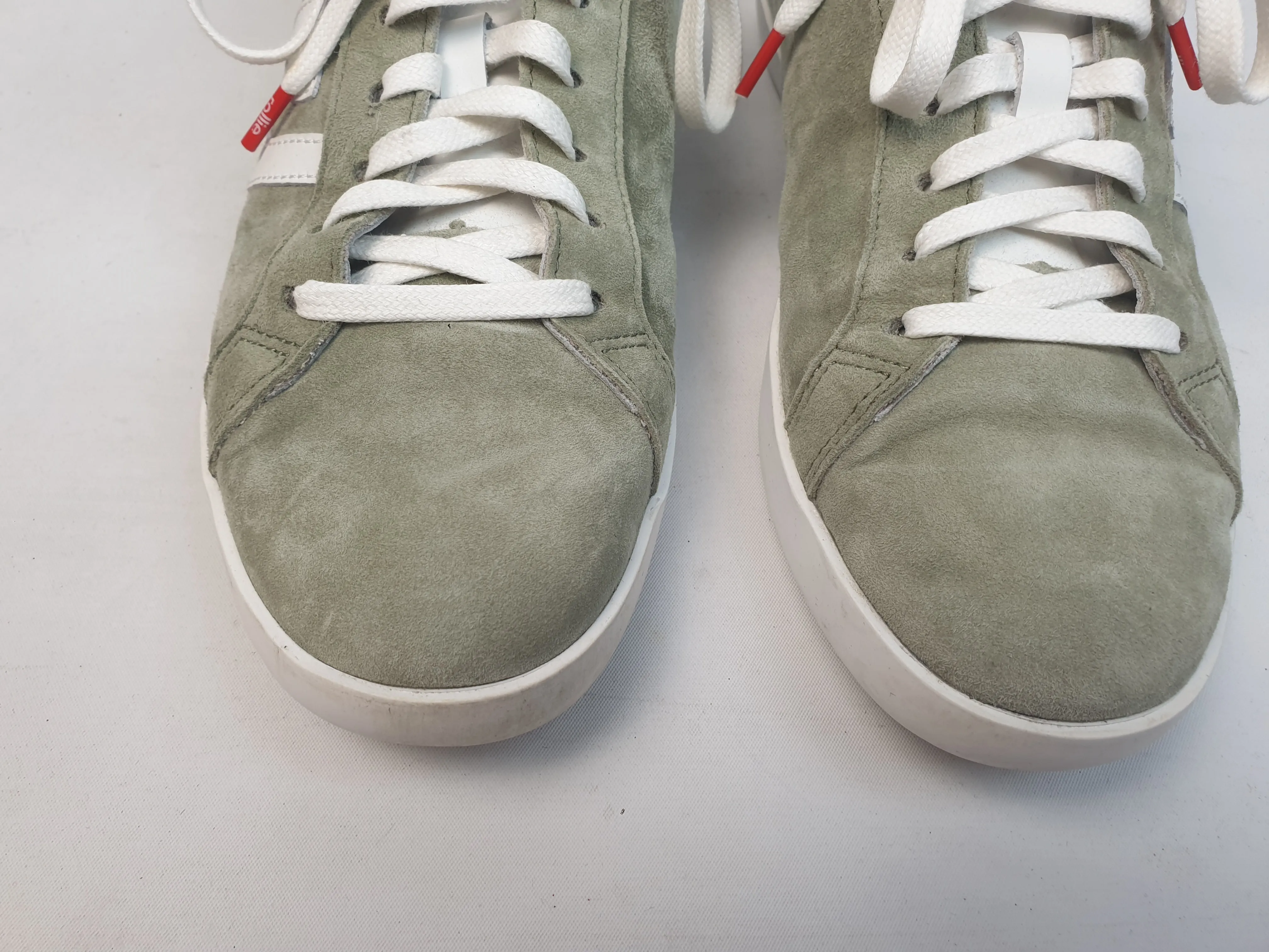 Rollie sneakers in prime green suede size 38 (comes with box)
