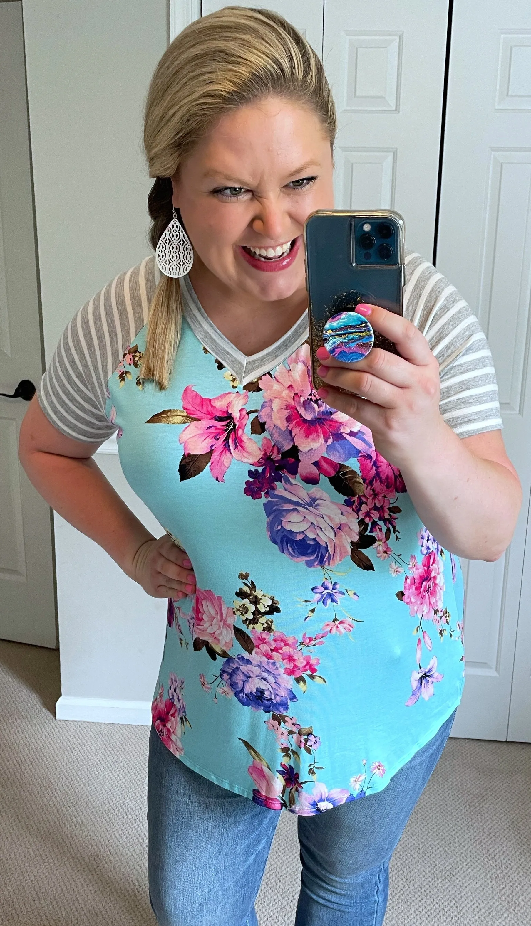 Short-Sleeved Stripes & Floral Raglan Tee in Aqua