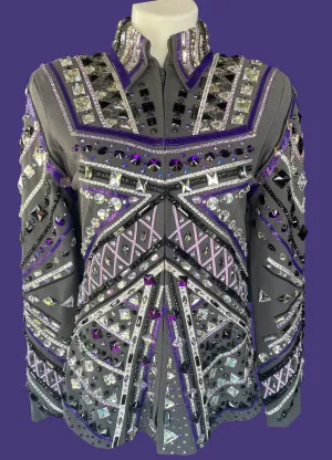 Small showmanship jacket with pants by Kelly’s Customs.