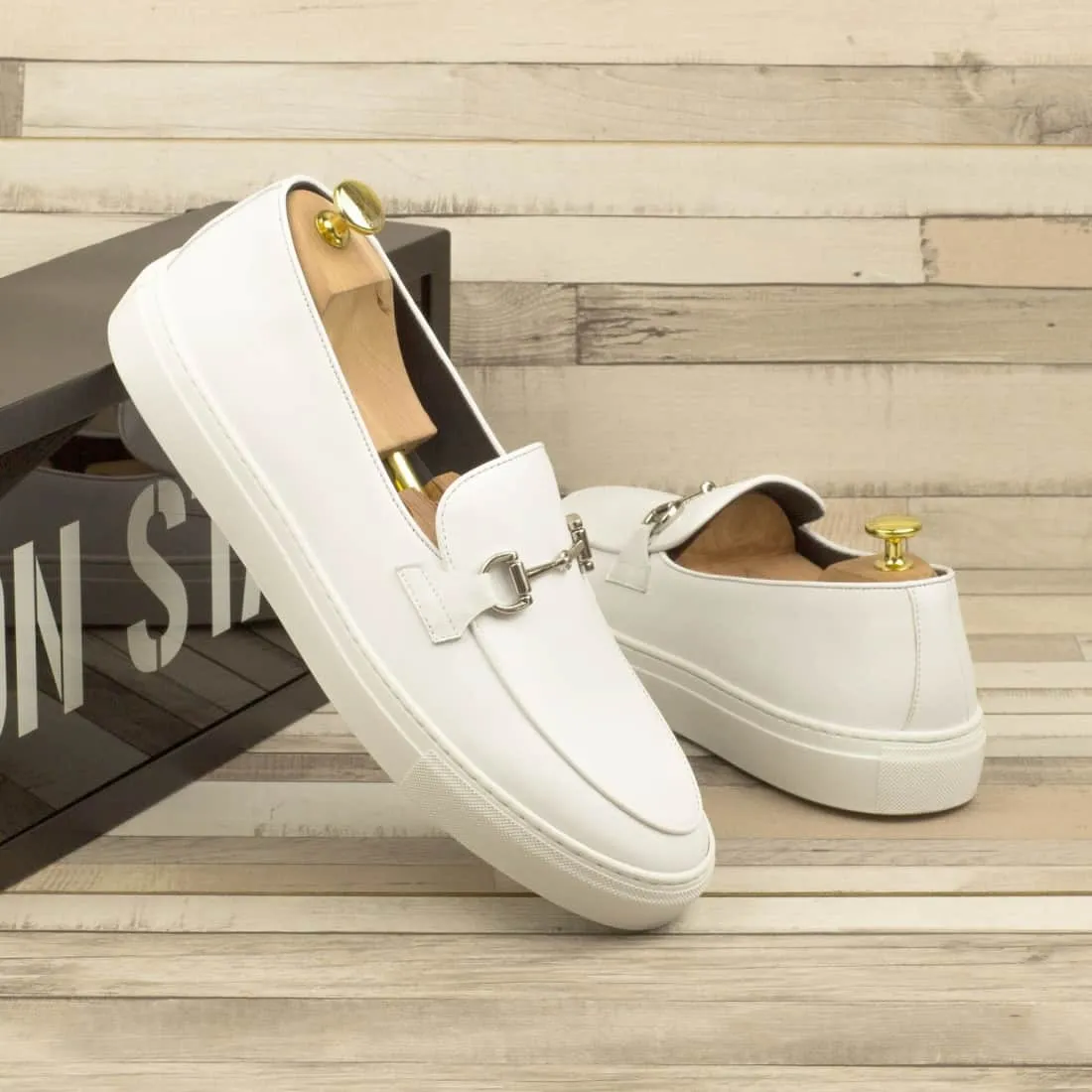 Sneaker Mocassin à Mors en cuir balnc