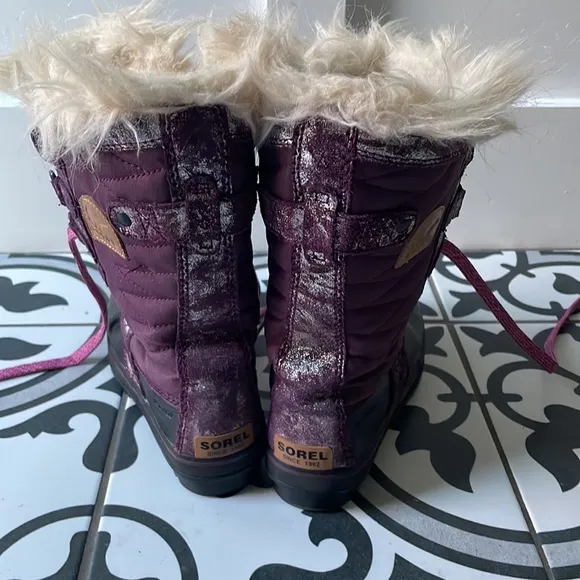 Sorel girls boots