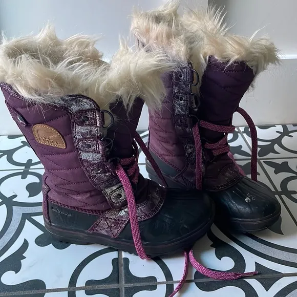Sorel girls boots