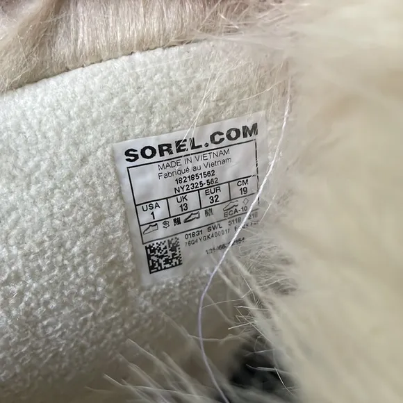 Sorel girls boots