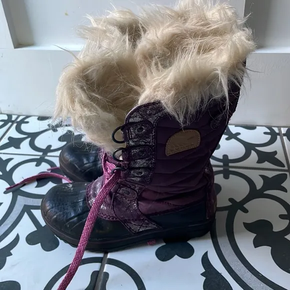 Sorel girls boots