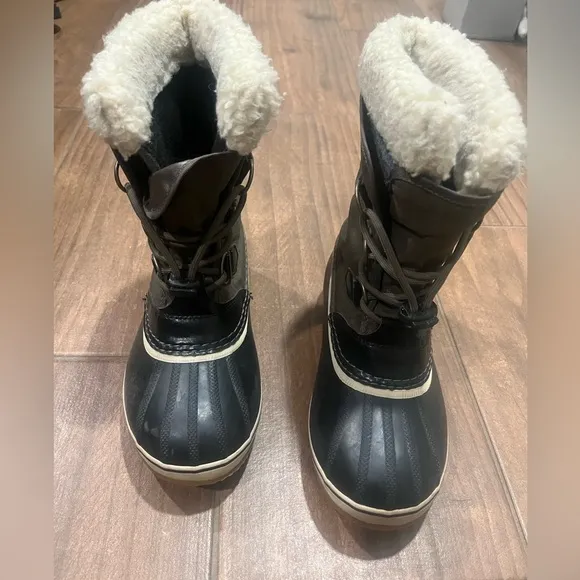 Sorel girls boots