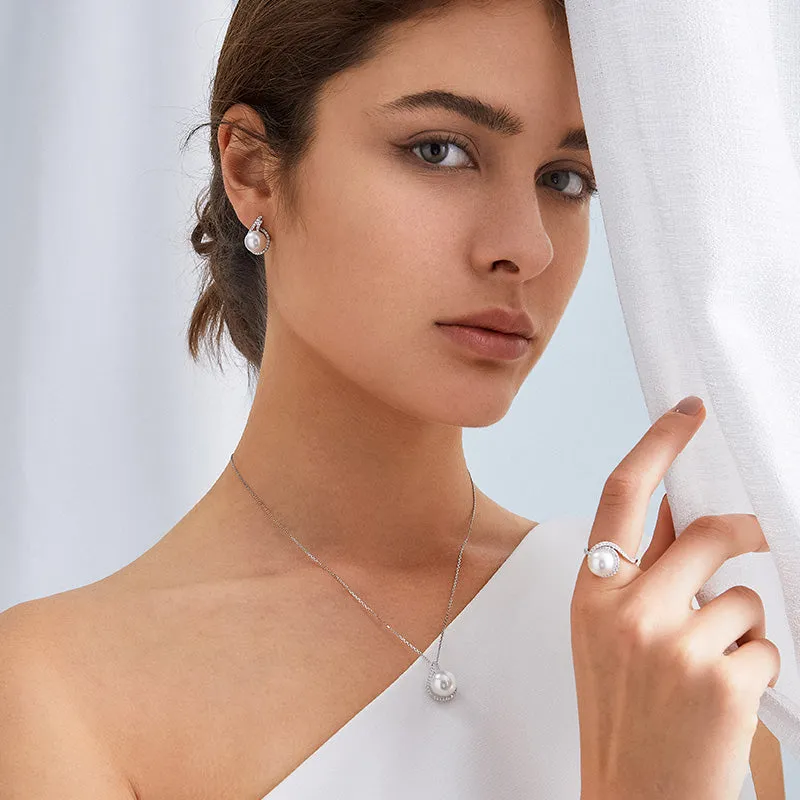 South Sea Pearl 18K Gold Diamond Conch Shell Necklace