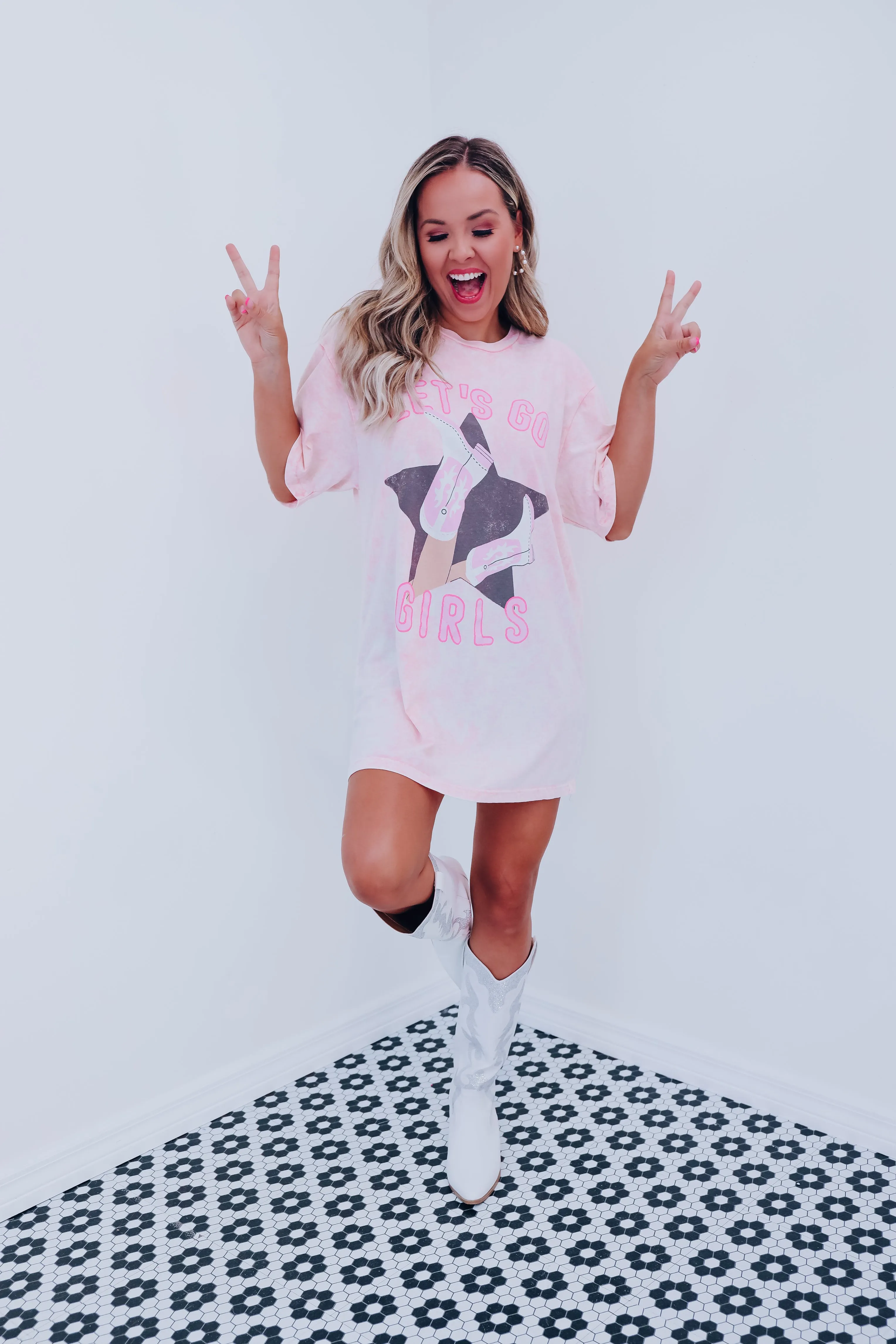 Star "Let's Go Girls" Mineral Wash Graphic Tee - Pink