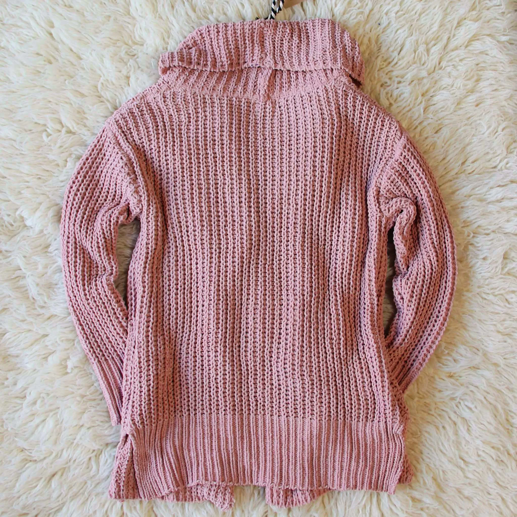 The Boston Bundle Sweater in Mauve