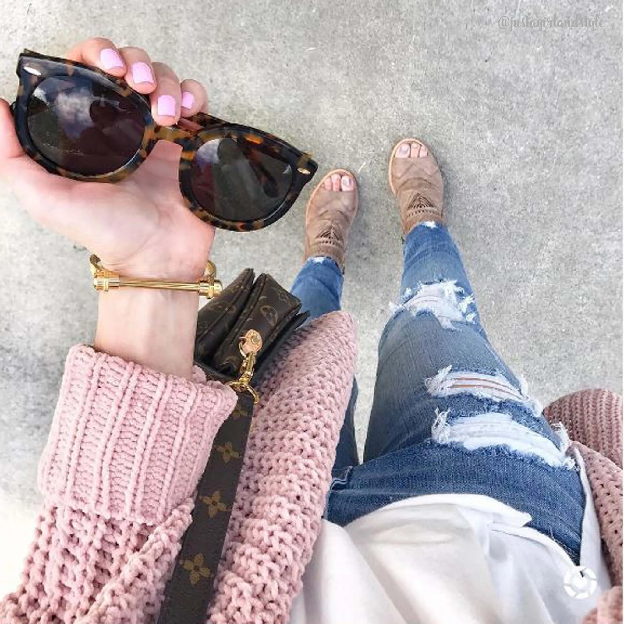 The Boston Bundle Sweater in Mauve