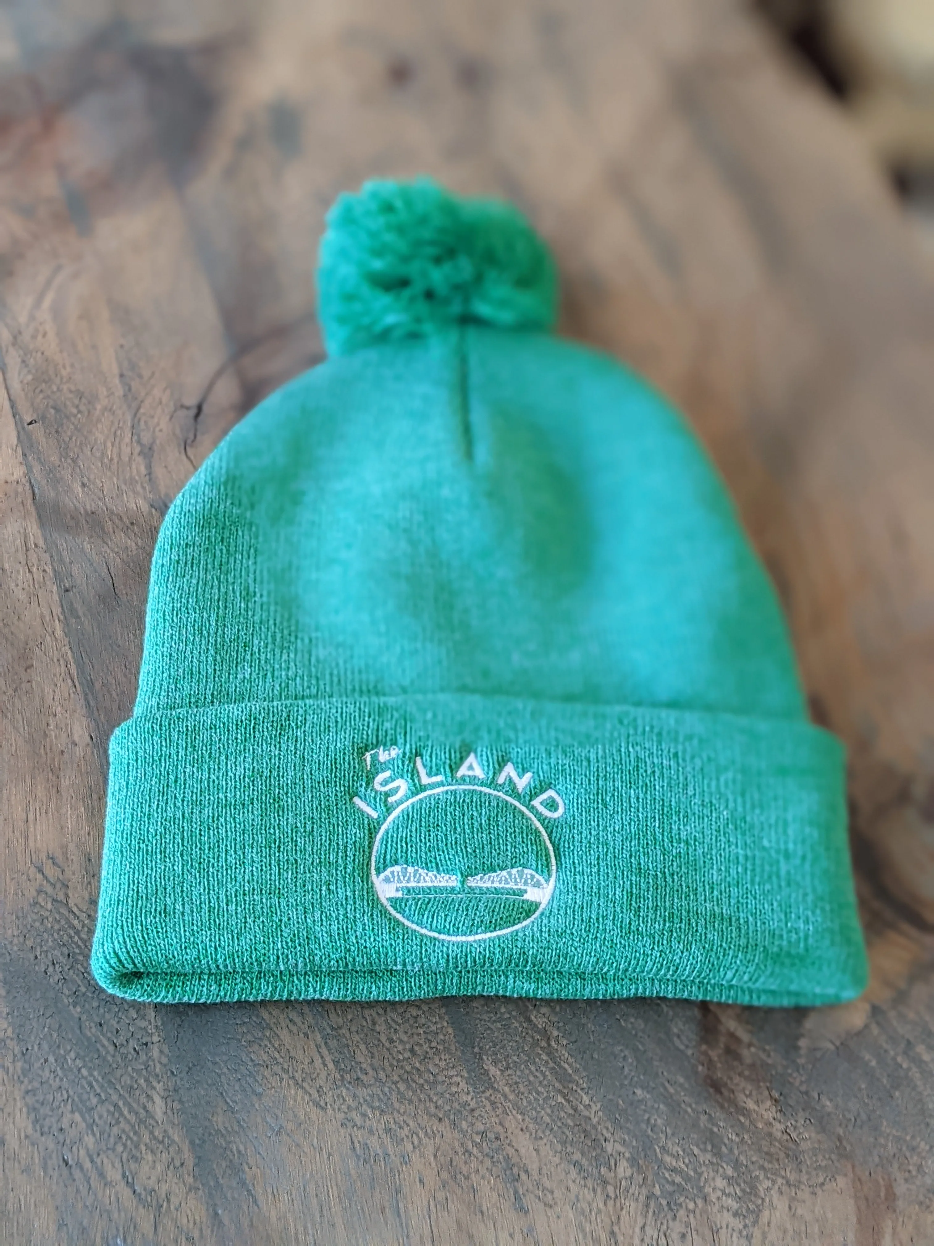 THE ISLAND BEANIE WITH POM
