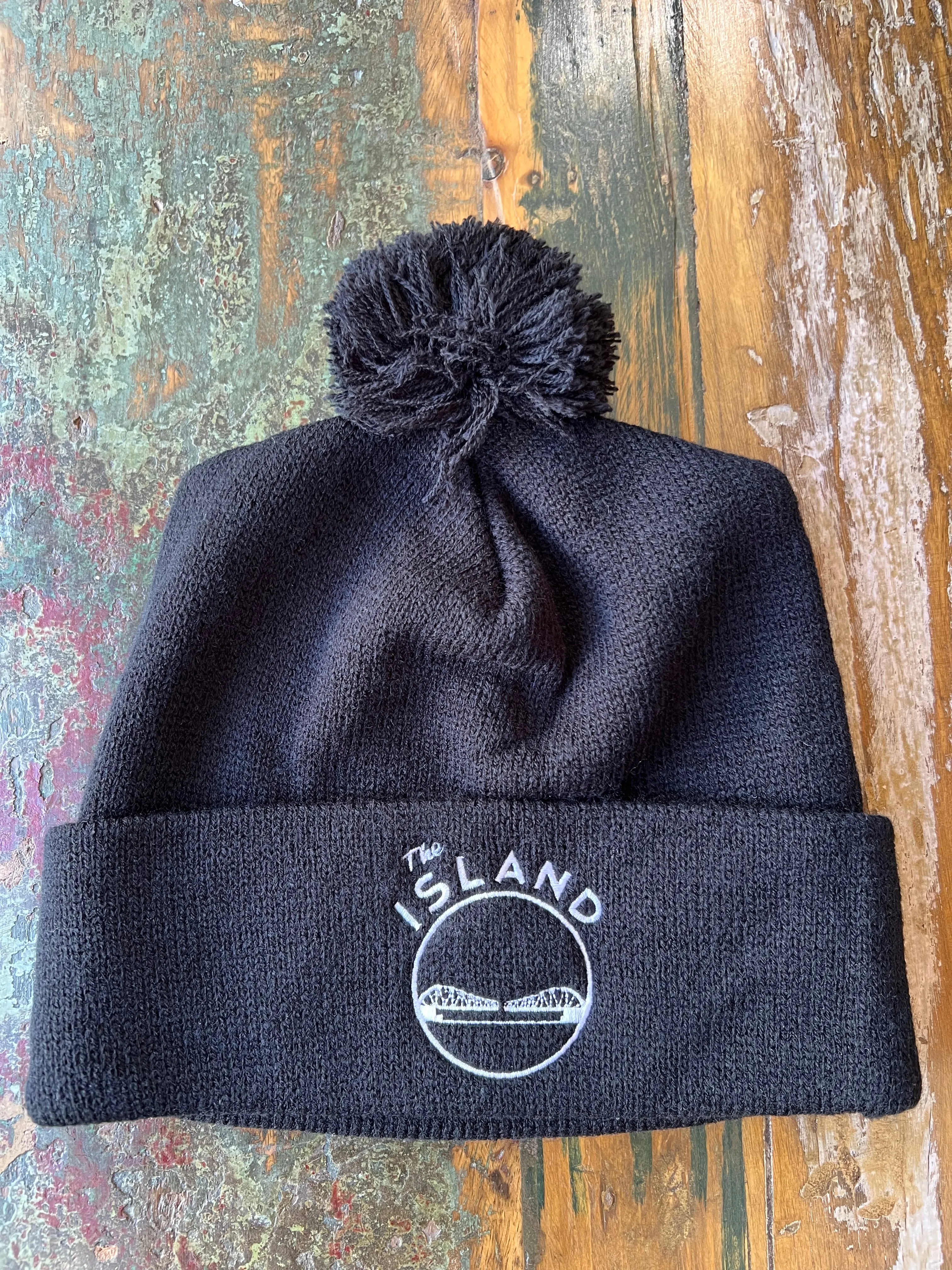 THE ISLAND BEANIE WITH POM