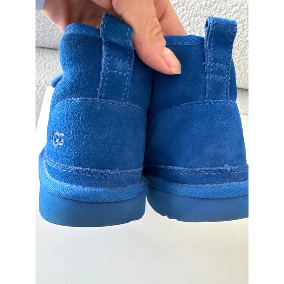 UGG Big Kids Neumel II Boot Authentic Regal Blue Style 1017320K Size 4