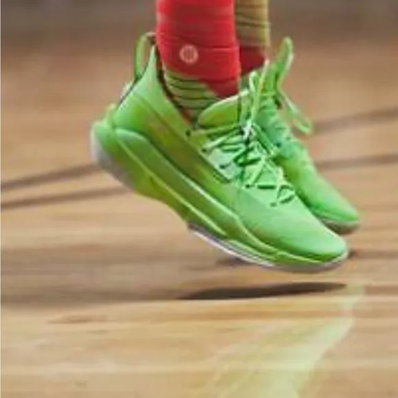 Under Armour x Stephen Curry 7 Sour Patch Kids Youth Lime Green Basketball Shoes