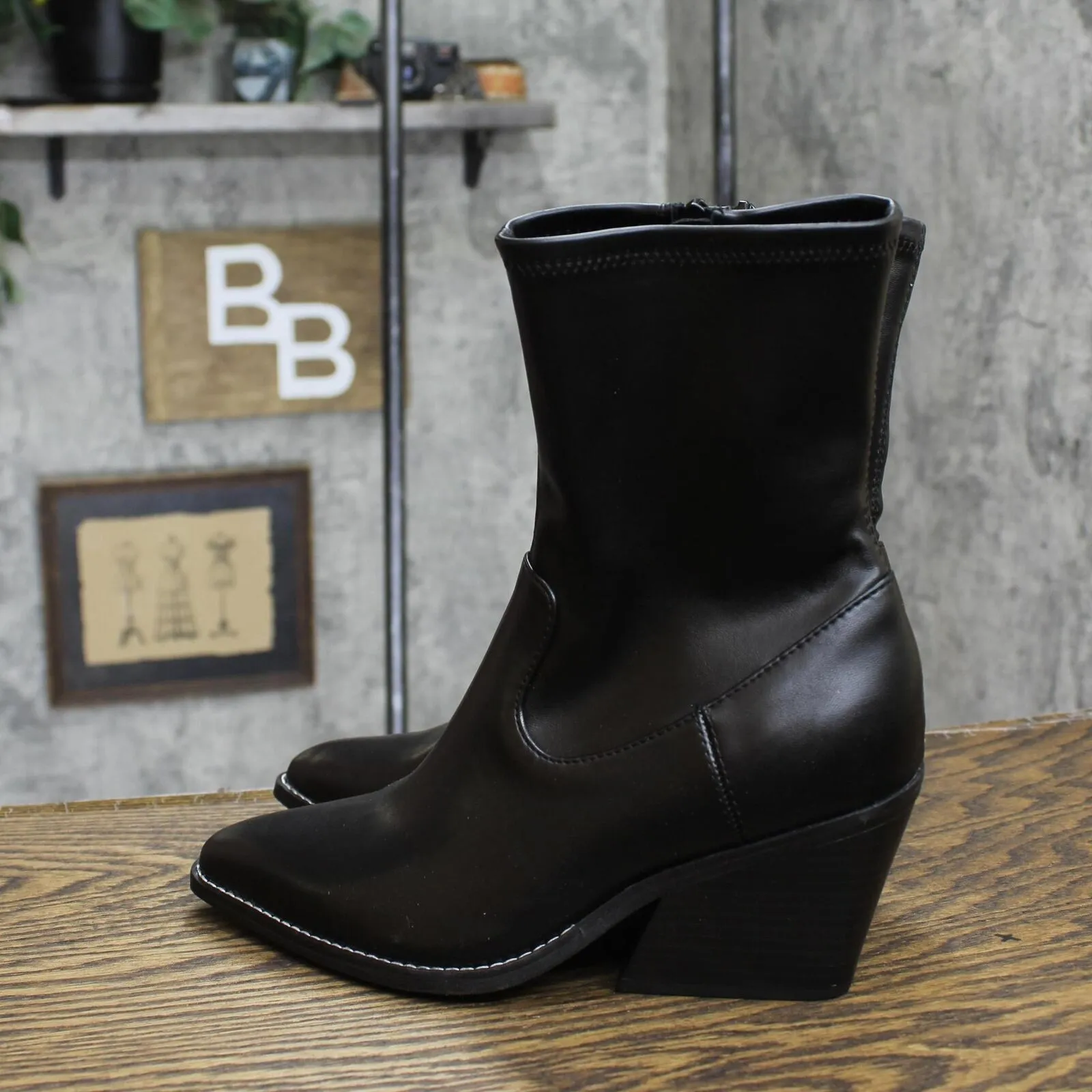 Universal Thread Women's Aubree Ankle Boots 88375051 Black 7M