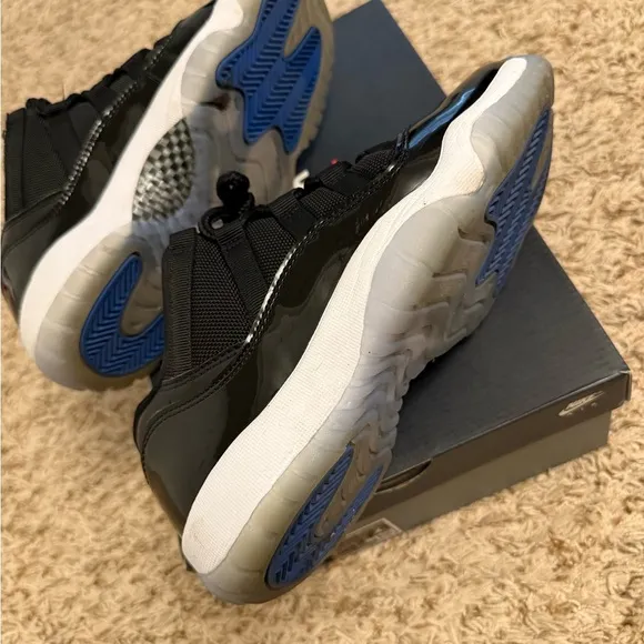 Used-Air Jordan 11 Retro Low&quot;Black/Varsity Royal&quot; 6Y