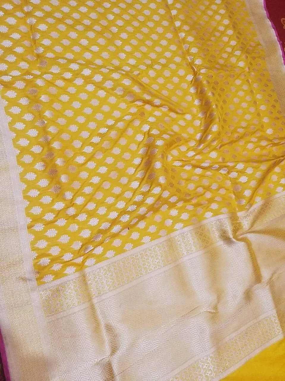 Wedding Saree India - Banarasi  Silk Saree with exquisite border