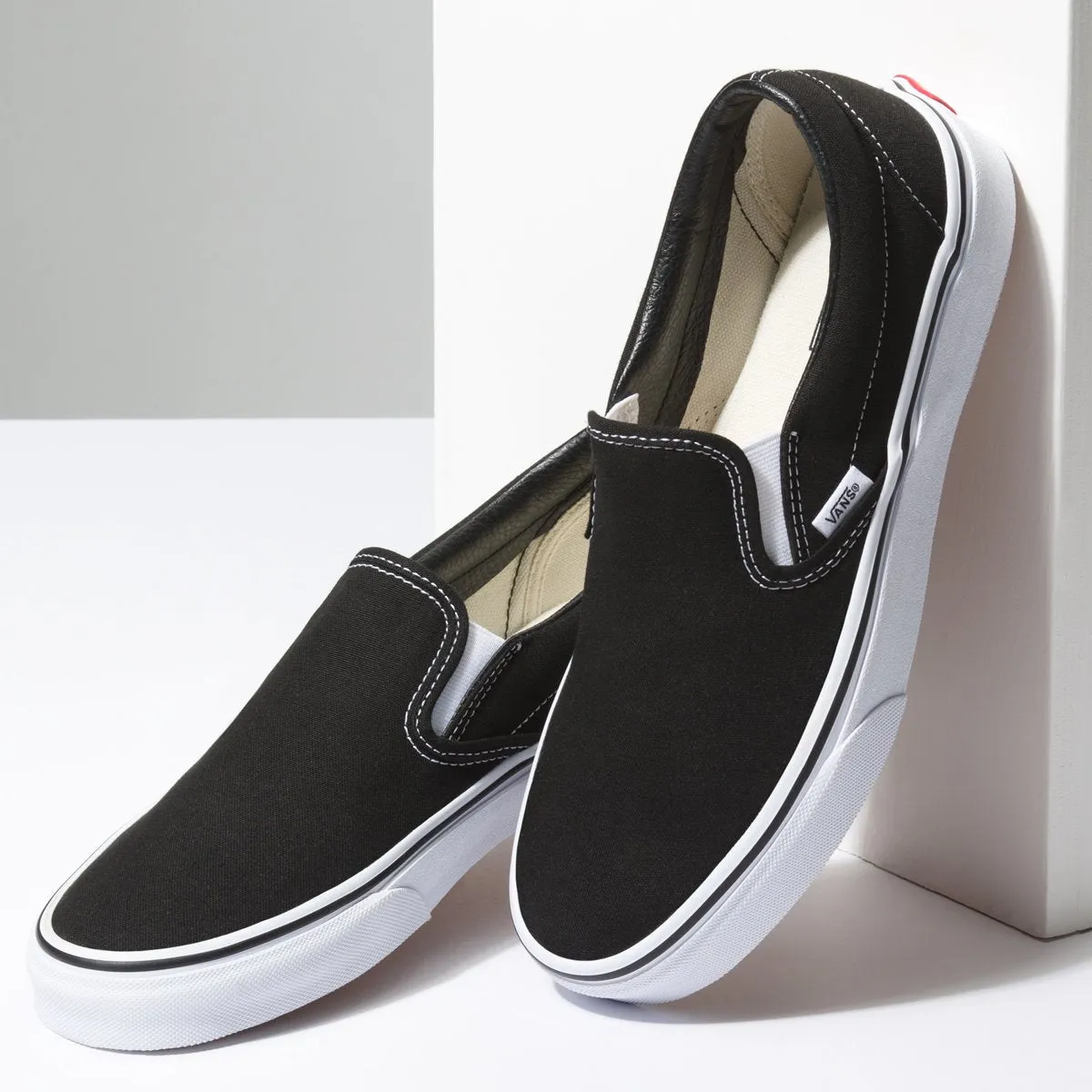Zapatillas Vans Classic Slip-on - Black