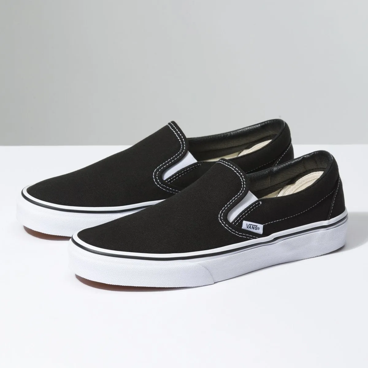 Zapatillas Vans Classic Slip-on - Black